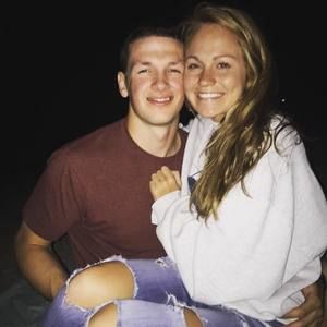 Meet your Posher, Elise